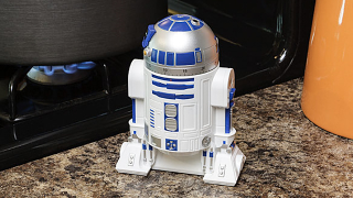 Illustration for article titled Being a Kitchen Timer Is R2-D2's Latest Side Job